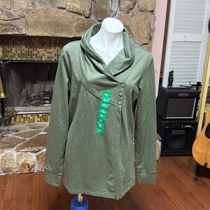 Danskin Olive Green Buttoned Long Sleeve Top